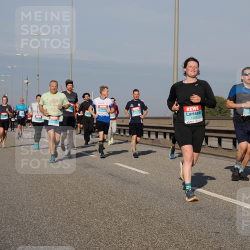 03.10.2025 - Köhlbrandbrückenlauf Fabian Wolf http://msf.ph/oto/9047228 03.10.2025 09:59:16 Position 3 2025, 3416, 1453, 1655 meine-sportfotos.de