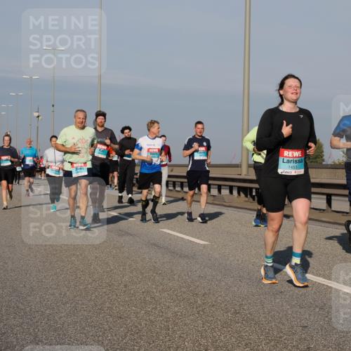 03.10.2025 - Köhlbrandbrückenlauf Fabian Wolf http://msf.ph/oto/9047232 03.10.2025 09:59:16 Position 3 3416, 1453, 1655 meine-sportfotos.de