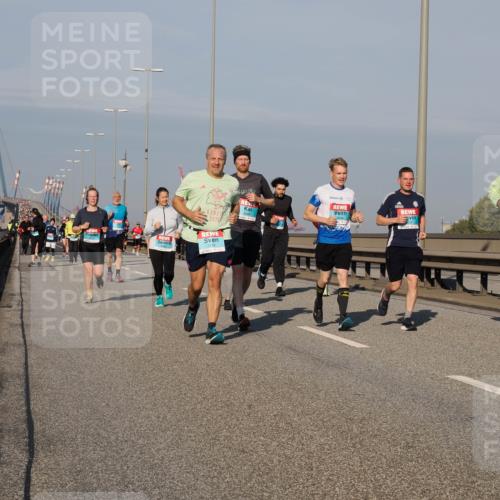 03.10.2025 - Köhlbrandbrückenlauf Fabian Wolf http://msf.ph/oto/9047238 03.10.2025 09:59:17 Position 3 3048 meine-sportfotos.de