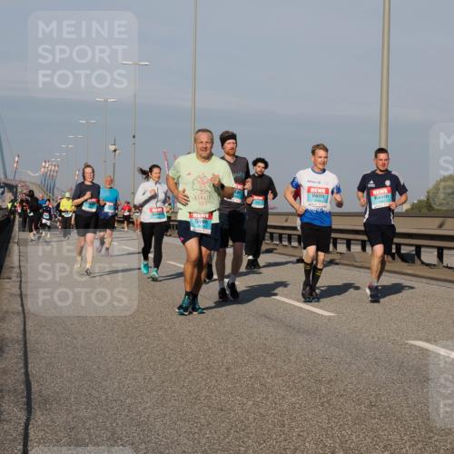 03.10.2025 - Köhlbrandbrückenlauf Fabian Wolf http://msf.ph/oto/9047242 03.10.2025 09:59:18 Position 3 2015, 3416 meine-sportfotos.de