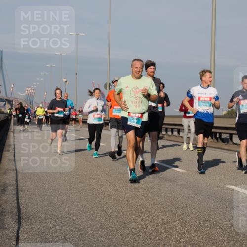 03.10.2025 - Köhlbrandbrückenlauf Fabian Wolf http://msf.ph/oto/9047257 03.10.2025 09:59:18 Position 3 2025, 341, 3049 meine-sportfotos.de