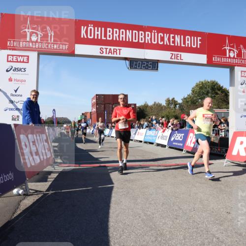 03.10.2025 - Köhlbrandbrückenlauf Lena Gebhardt http://msf.ph/oto/9047260 03.10.2025 13:02:52 Ziel 4095, 4116, 4137, 4203, 4279, 4579, 4619, 4747, 5245, 5793, 5810, 6175, 6255, 6447, 6739 meine-sportfotos.de