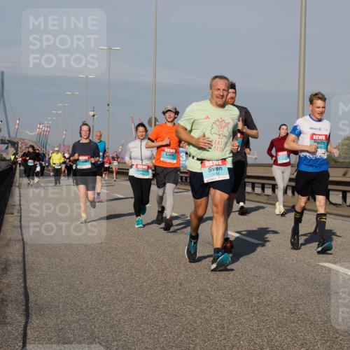 03.10.2025 - Köhlbrandbrückenlauf Fabian Wolf http://msf.ph/oto/9047265 03.10.2025 09:59:19 Position 3 2025, 3416, 049, 3047 meine-sportfotos.de