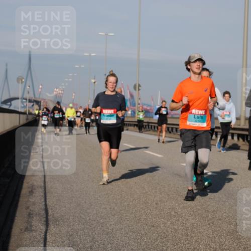 03.10.2025 - Köhlbrandbrückenlauf Fabian Wolf http://msf.ph/oto/9047299 03.10.2025 09:59:21 Position 3 3214 meine-sportfotos.de