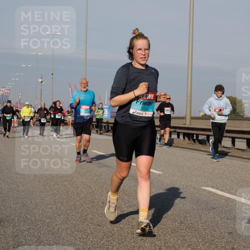 03.10.2025 - Köhlbrandbrückenlauf Fabian Wolf http://msf.ph/oto/9047320 03.10.2025 09:59:23 Position 3 3213 meine-sportfotos.de