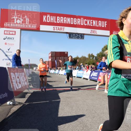 03.10.2025 - Köhlbrandbrückenlauf Lena Gebhardt http://msf.ph/oto/9047336 03.10.2025 13:02:57 Ziel 4095, 4137, 4203, 4279, 4294, 4619, 4747, 5245, 5793, 6175, 6447, 6655, 6770 meine-sportfotos.de
