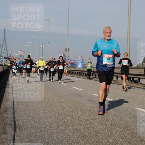 03.10.2025 - Köhlbrandbrückenlauf Fabian Wolf http://msf.ph/oto/9047361 03.10.2025 09:59:25 Position 3 1809 meine-sportfotos.de