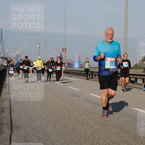 03.10.2025 - Köhlbrandbrückenlauf Fabian Wolf http://msf.ph/oto/9047365 03.10.2025 09:59:25 Position 3 4143, 1809, 304 meine-sportfotos.de