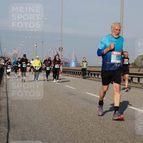 03.10.2025 - Köhlbrandbrückenlauf Fabian Wolf http://msf.ph/oto/9047368 03.10.2025 09:59:25 Position 3 1809 meine-sportfotos.de