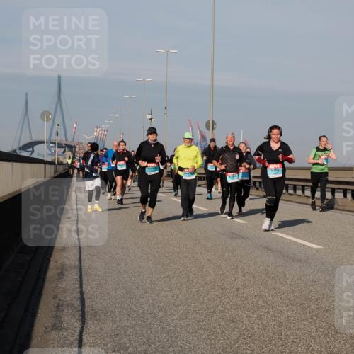 03.10.2025 - Köhlbrandbrückenlauf Fabian Wolf http://msf.ph/oto/9047382 03.10.2025 09:59:28 Position 3  meine-sportfotos.de