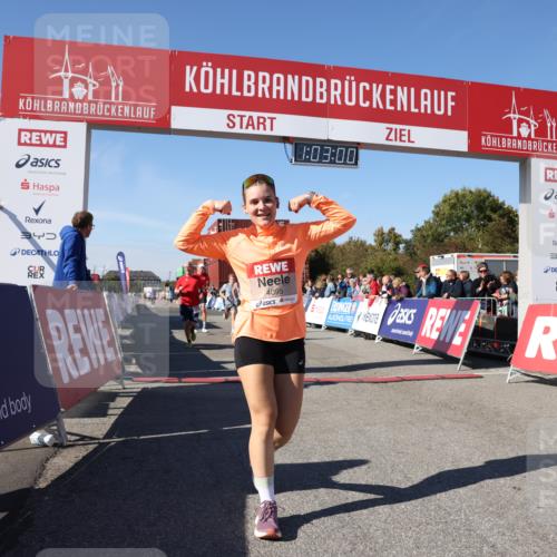 03.10.2025 - Köhlbrandbrückenlauf Lena Gebhardt http://msf.ph/oto/9047384 03.10.2025 13:03:00 Ziel 4095, 4137, 4203, 4279, 4294, 4619, 4747, 6175, 6447, 6655, 6770 meine-sportfotos.de