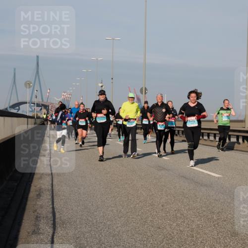 03.10.2025 - Köhlbrandbrückenlauf Fabian Wolf http://msf.ph/oto/9047386 03.10.2025 09:59:29 Position 3  meine-sportfotos.de