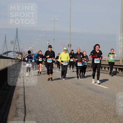 03.10.2025 - Köhlbrandbrückenlauf Fabian Wolf http://msf.ph/oto/9047389 03.10.2025 09:59:29 Position 3 3175 meine-sportfotos.de