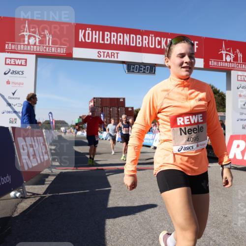 03.10.2025 - Köhlbrandbrückenlauf Lena Gebhardt http://msf.ph/oto/9047408 03.10.2025 13:03:02 Ziel 4095, 4137, 4203, 4279, 4294, 4619, 4747, 6655, 6770 meine-sportfotos.de
