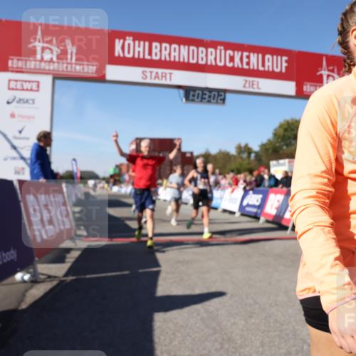 03.10.2025 - Köhlbrandbrückenlauf Lena Gebhardt http://msf.ph/oto/9047412 03.10.2025 13:03:02 Ziel 4095, 4137, 4203, 4279, 4294, 4619, 4747, 6655, 6770 meine-sportfotos.de