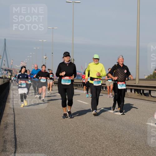03.10.2025 - Köhlbrandbrückenlauf Fabian Wolf http://msf.ph/oto/9047426 03.10.2025 09:59:31 Position 3 3175, 3017, 1807 meine-sportfotos.de