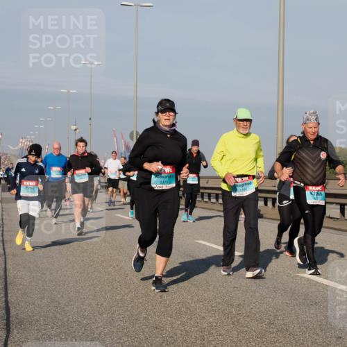 03.10.2025 - Köhlbrandbrückenlauf Fabian Wolf http://msf.ph/oto/9047443 03.10.2025 09:59:32 Position 3 3178, 3175, 1164, 8017 meine-sportfotos.de