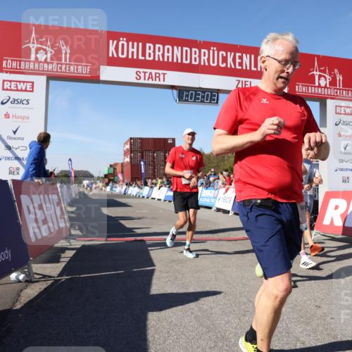 03.10.2025 - Köhlbrandbrückenlauf Lena Gebhardt http://msf.ph/oto/9047444 03.10.2025 13:03:04 Ziel 4095, 4137, 4203, 4279, 4294, 4747, 6655, 6770 meine-sportfotos.de