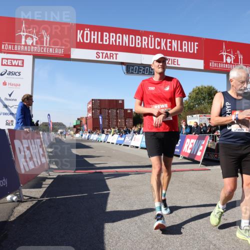 03.10.2025 - Köhlbrandbrückenlauf Lena Gebhardt http://msf.ph/oto/9047466 03.10.2025 13:03:05 Ziel 4095, 4137, 4203, 4294, 6655, 6770 meine-sportfotos.de