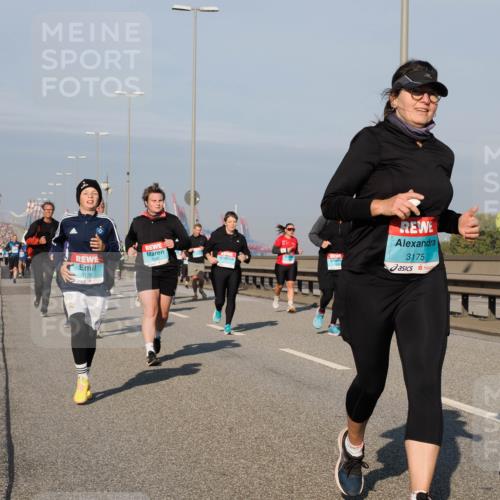 03.10.2025 - Köhlbrandbrückenlauf Fabian Wolf http://msf.ph/oto/9047468 03.10.2025 09:59:33 Position 3 3178, 3175, 1164 meine-sportfotos.de