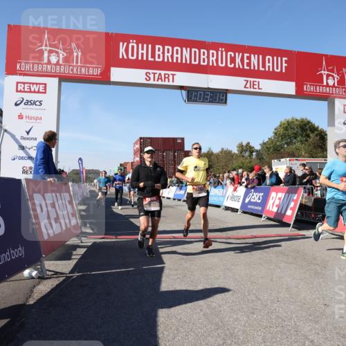03.10.2025 - Köhlbrandbrückenlauf Lena Gebhardt http://msf.ph/oto/9047502 03.10.2025 13:03:14 Ziel 4085, 4208, 4268, 4856, 5048, 6279, 6612, 6722, 6784 meine-sportfotos.de