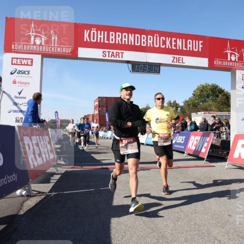 03.10.2025 - Köhlbrandbrückenlauf Lena Gebhardt http://msf.ph/oto/9047513 03.10.2025 13:03:15 Ziel 4085, 4208, 4268, 4856, 5048, 5063, 6279, 6612, 6722, 6784 meine-sportfotos.de