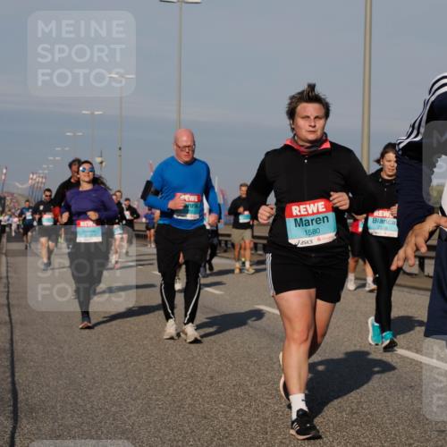 03.10.2025 - Köhlbrandbrückenlauf Fabian Wolf http://msf.ph/oto/9047518 03.10.2025 09:59:36 Position 3 1580, 2118, 3178 meine-sportfotos.de