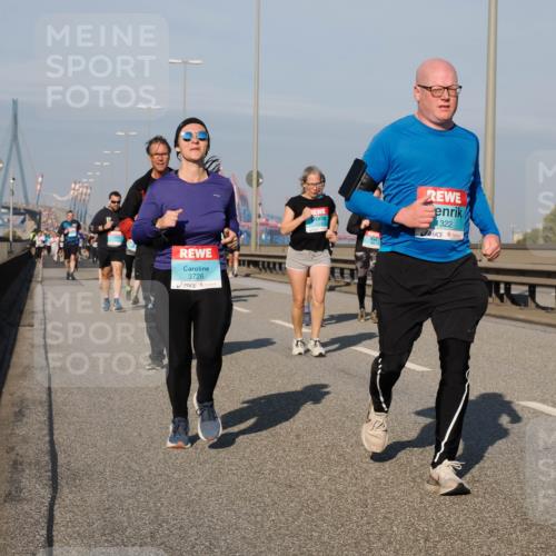 03.10.2025 - Köhlbrandbrückenlauf Fabian Wolf http://msf.ph/oto/9047546 03.10.2025 09:59:38 Position 3 3726, 1322 meine-sportfotos.de
