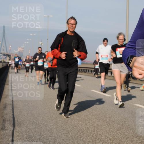 03.10.2025 - Köhlbrandbrückenlauf Fabian Wolf http://msf.ph/oto/9047576 03.10.2025 09:59:40 Position 3  meine-sportfotos.de