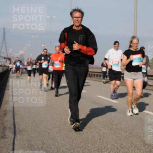 03.10.2025 - Köhlbrandbrückenlauf Fabian Wolf http://msf.ph/oto/9047579 03.10.2025 09:59:40 Position 3  meine-sportfotos.de