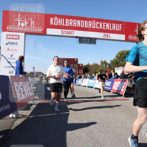 03.10.2025 - Köhlbrandbrückenlauf Lena Gebhardt http://msf.ph/oto/9047580 03.10.2025 13:03:17 Ziel 4085, 4208, 4268, 4283, 4856, 5048, 5063, 6279, 6612, 6722, 6784 meine-sportfotos.de