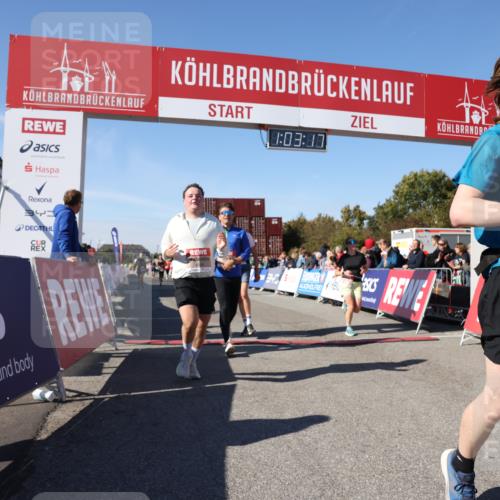 03.10.2025 - Köhlbrandbrückenlauf Lena Gebhardt http://msf.ph/oto/9047583 03.10.2025 13:03:18 Ziel 4085, 4208, 4268, 4283, 4856, 5048, 5063, 6279, 6612, 6722, 6784 meine-sportfotos.de