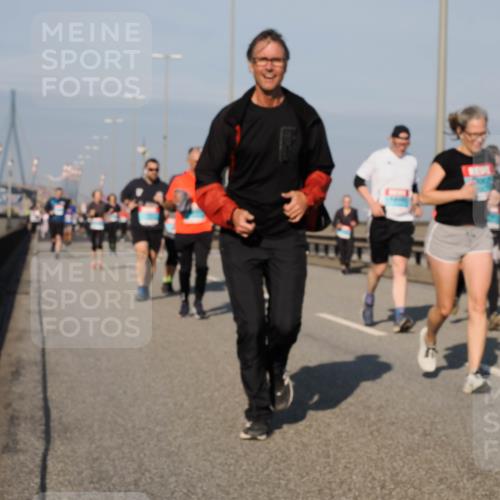 03.10.2025 - Köhlbrandbrückenlauf Fabian Wolf http://msf.ph/oto/9047585 03.10.2025 09:59:40 Position 3  meine-sportfotos.de