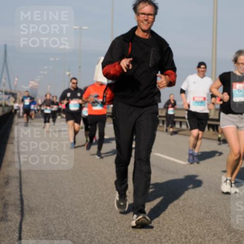 03.10.2025 - Köhlbrandbrückenlauf Fabian Wolf http://msf.ph/oto/9047588 03.10.2025 09:59:40 Position 3  meine-sportfotos.de