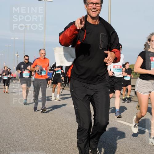 03.10.2025 - Köhlbrandbrückenlauf Fabian Wolf http://msf.ph/oto/9047594 03.10.2025 09:59:41 Position 3 1513, 2750 meine-sportfotos.de