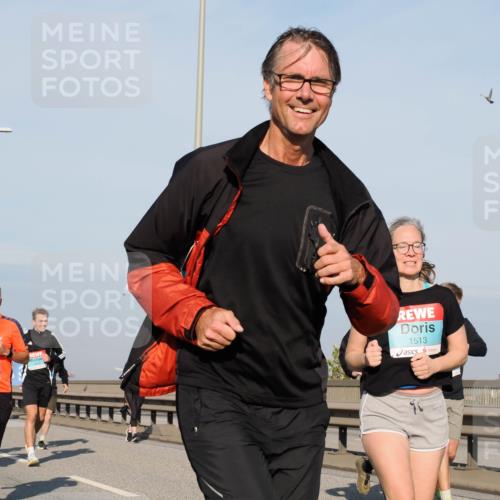 03.10.2025 - Köhlbrandbrückenlauf Fabian Wolf http://msf.ph/oto/9047600 03.10.2025 09:59:41 Position 3 3576, 1513 meine-sportfotos.de