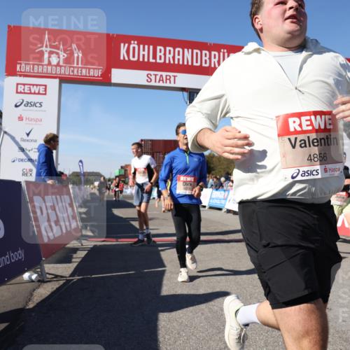 03.10.2025 - Köhlbrandbrückenlauf Lena Gebhardt http://msf.ph/oto/9047602 03.10.2025 13:03:18 Ziel 4085, 4208, 4268, 4283, 4856, 5048, 5063, 6279, 6612, 6722, 6784 meine-sportfotos.de
