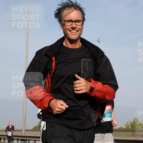 03.10.2025 - Köhlbrandbrückenlauf Fabian Wolf http://msf.ph/oto/9047604 03.10.2025 09:59:42 Position 3 1513 meine-sportfotos.de