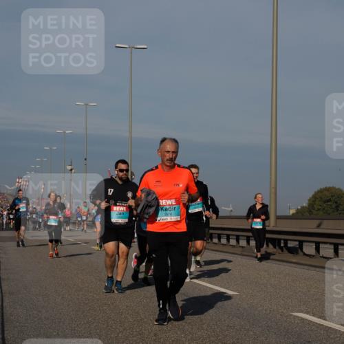 03.10.2025 - Köhlbrandbrückenlauf Fabian Wolf http://msf.ph/oto/9047607 03.10.2025 09:59:42 Position 3 2422, 3576 meine-sportfotos.de