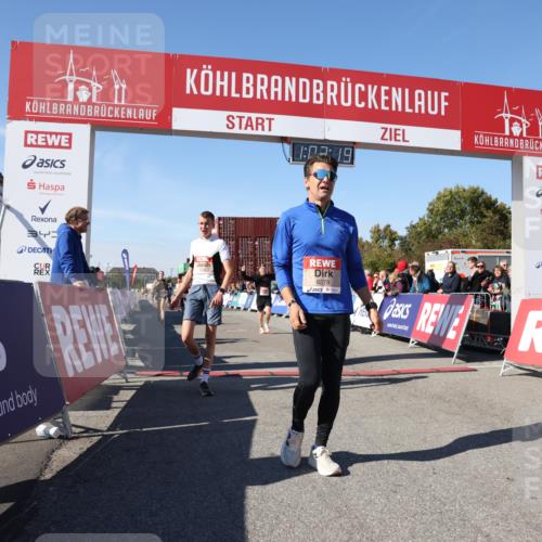 03.10.2025 - Köhlbrandbrückenlauf Lena Gebhardt http://msf.ph/oto/9047611 03.10.2025 13:03:19 Ziel 4085, 4208, 4225, 4268, 4283, 4856, 5048, 5063, 6279, 6612, 6722, 6784 meine-sportfotos.de