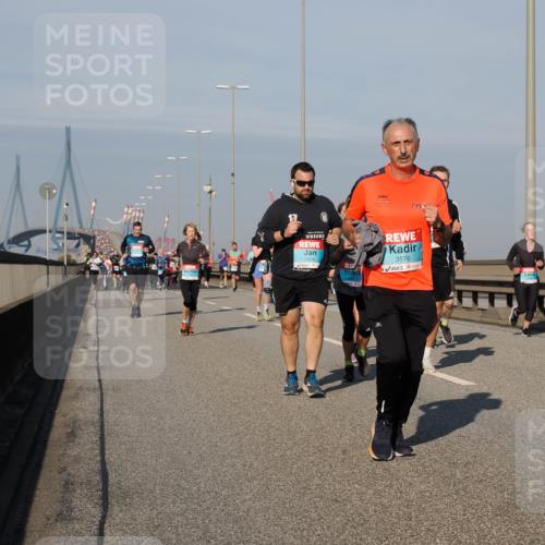 03.10.2025 - Köhlbrandbrückenlauf Fabian Wolf http://msf.ph/oto/9047613 03.10.2025 09:59:43 Position 3 2905, 3576 meine-sportfotos.de