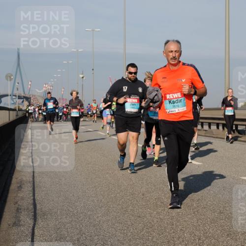 03.10.2025 - Köhlbrandbrückenlauf Fabian Wolf http://msf.ph/oto/9047616 03.10.2025 09:59:43 Position 3 2905, 3576 meine-sportfotos.de