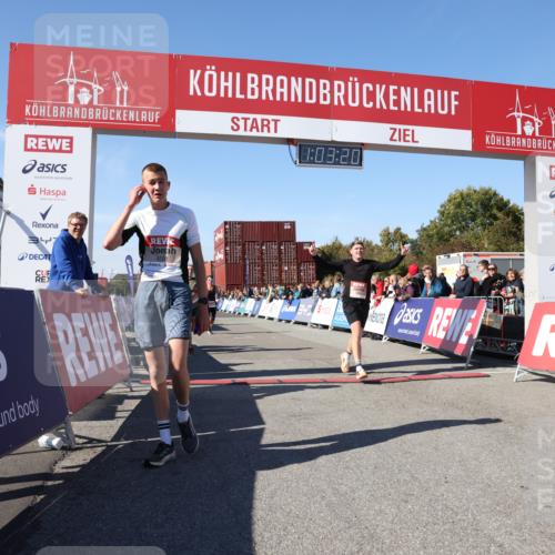 03.10.2025 - Köhlbrandbrückenlauf Lena Gebhardt http://msf.ph/oto/9047633 03.10.2025 13:03:21 Ziel 4085, 4208, 4225, 4268, 4283, 4856, 5048, 5063, 6279, 6612, 6632, 6722, 6784 meine-sportfotos.de