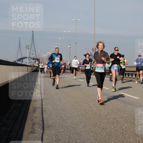 03.10.2025 - Köhlbrandbrückenlauf Fabian Wolf http://msf.ph/oto/9047673 03.10.2025 09:59:47 Position 3 3252 meine-sportfotos.de