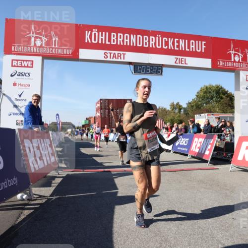 03.10.2025 - Köhlbrandbrückenlauf Lena Gebhardt http://msf.ph/oto/9047680 03.10.2025 13:03:23 Ziel 4085, 4208, 4225, 4268, 4283, 4300, 4454, 4856, 5048, 5063, 6207, 6279, 6612, 6632, 6722, 6784 meine-sportfotos.de