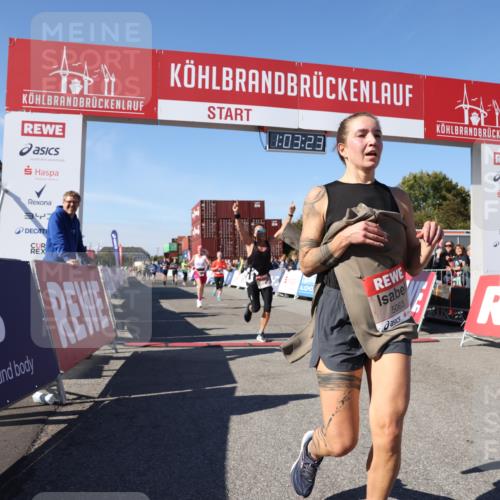03.10.2025 - Köhlbrandbrückenlauf Lena Gebhardt http://msf.ph/oto/9047686 03.10.2025 13:03:24 Ziel 4208, 4225, 4252, 4268, 4283, 4300, 4454, 4856, 5048, 5063, 6194, 6207, 6279, 6612, 6632 meine-sportfotos.de