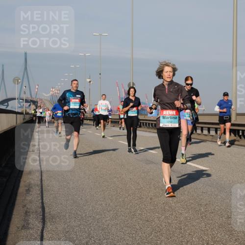 03.10.2025 - Köhlbrandbrückenlauf Fabian Wolf http://msf.ph/oto/9047687 03.10.2025 09:59:48 Position 3 3252 meine-sportfotos.de