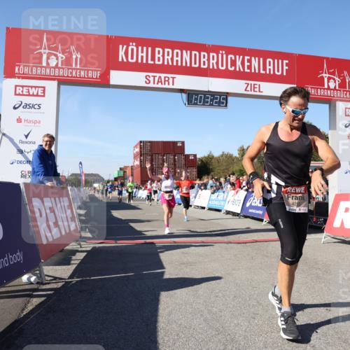 03.10.2025 - Köhlbrandbrückenlauf Lena Gebhardt http://msf.ph/oto/9047710 03.10.2025 13:03:25 Ziel 4208, 4225, 4252, 4268, 4283, 4300, 4454, 4856, 5048, 5063, 6194, 6207, 6279, 6612, 6632 meine-sportfotos.de