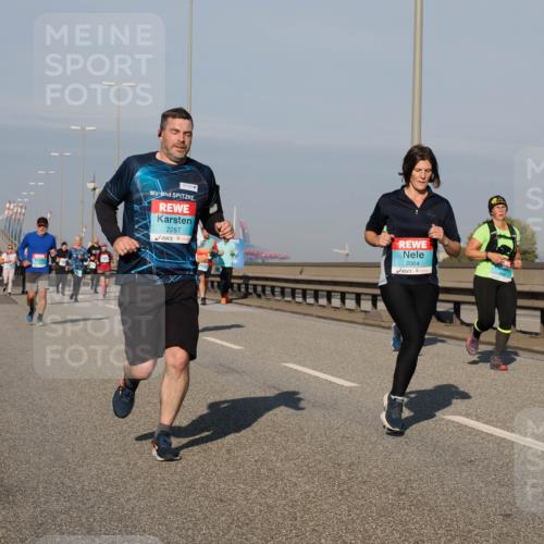 03.10.2025 - Köhlbrandbrückenlauf Fabian Wolf http://msf.ph/oto/9047738 03.10.2025 09:59:51 Position 3 2287, 2064 meine-sportfotos.de