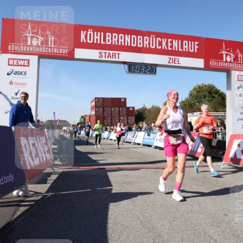 03.10.2025 - Köhlbrandbrückenlauf Lena Gebhardt http://msf.ph/oto/9047739 03.10.2025 13:03:27 Ziel 4208, 4214, 4225, 4252, 4268, 4283, 4300, 4454, 4507, 5063, 5707, 6194, 6207, 6612, 6632 meine-sportfotos.de